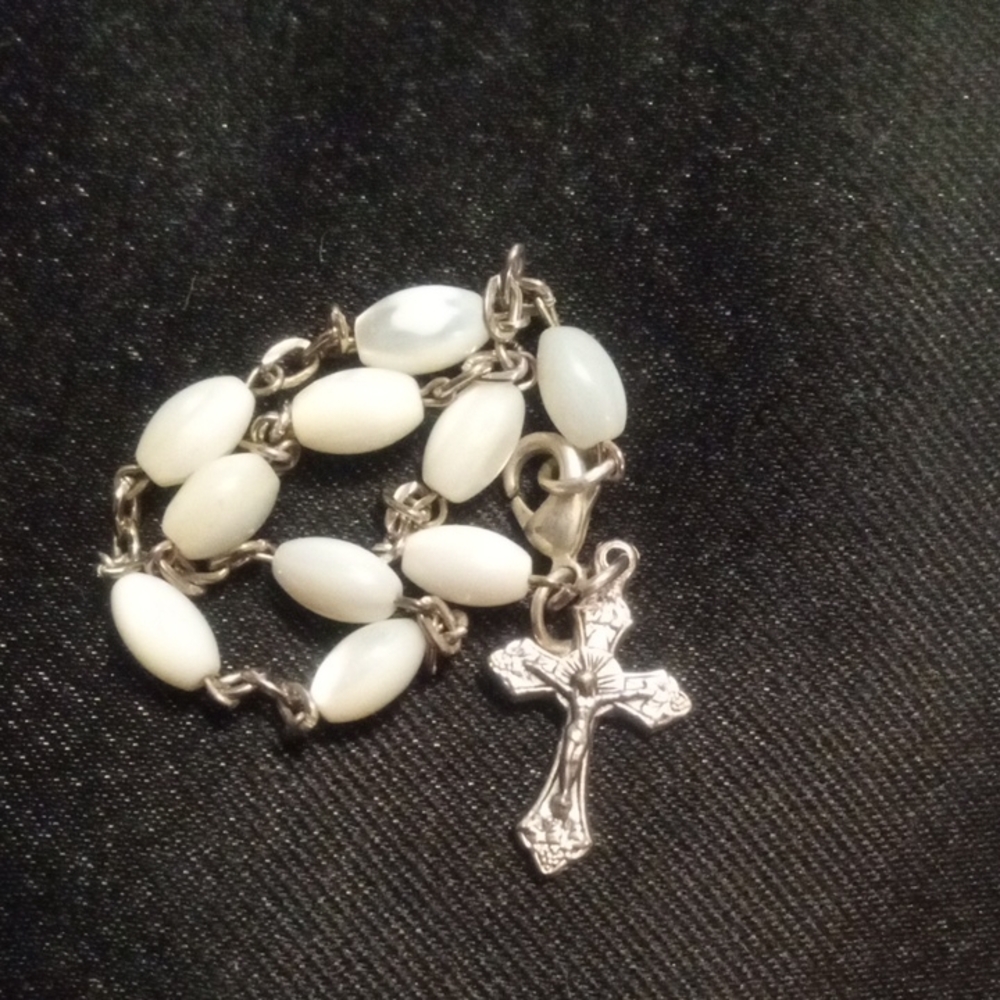 Chic Silver and White Crucifix Charm Bracelet